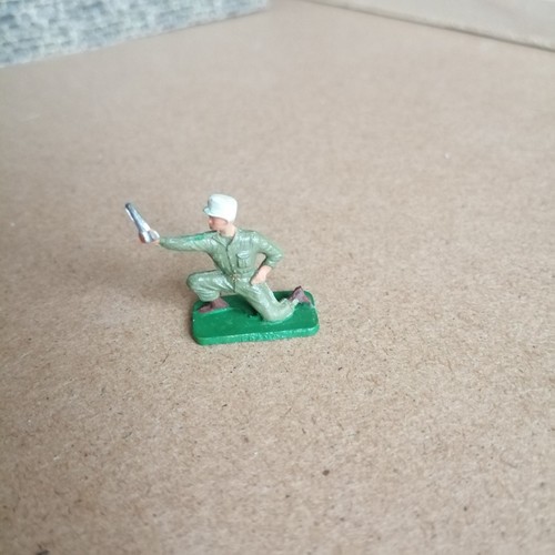 Petit soldat starlux - 1,