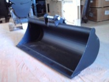 Godet de Curage 1200mm axes