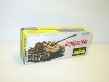 n82, BOITE militaire char