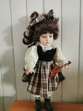 POUPEE PORCELAINE VIOLON ET