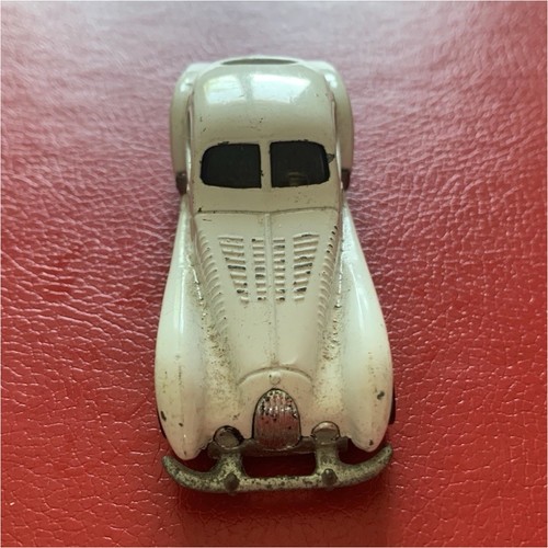 Hot wheels bugatti type - hot, 57