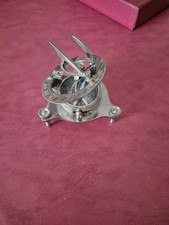 Boussole marine avec cadran solaire