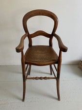 Chaise haute pour Enfant en noyer, époque Louis Philippe - XIXe