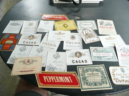 Lot étiquettes ancienne - de,