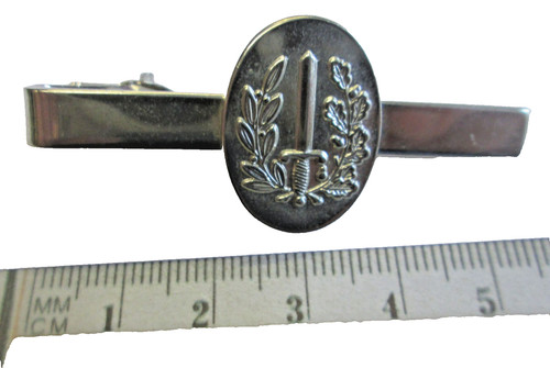 Pince cravate insigne - à,