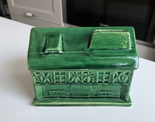 Ancienne tirelire casser en - a,