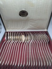 Ménagère Christofle Modèle Rubans Croisés, 12 Fourchettes, 12 Cuillères à soupe