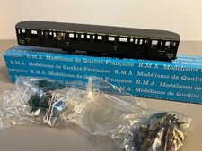 RMA HO VOITURE BANLIEUE PLM 3ème CL.EN KIT COMPLET EN BO
