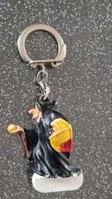FIGURINE PORTE CLES JIM LA SORCIERE SERIE BLANCHE NEIGE  & 7 NAINS DISNEY ORTF