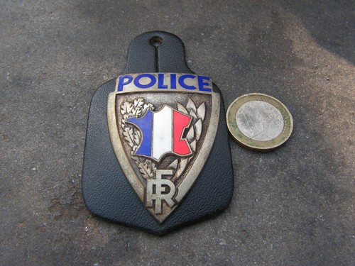 Insigne police ancien - insigne,