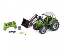 Tracteur vert avec godet avant