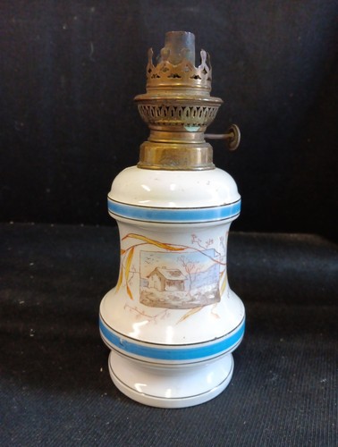 Lampe pétrole en - À,