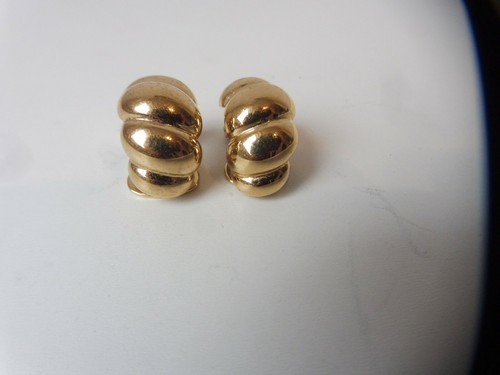 Belles boucles oreilles - belles,