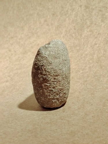 Biface hache préhistorique