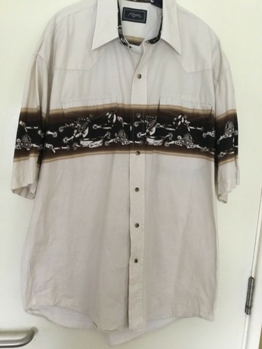 Chemise manches courtes - à,