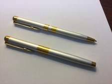 parure de deux stylos, stylo a plume et stylo a bille