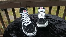 Vans "Sk8-Hi" Sneakers
