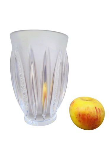 Lalique france vase - france,,
