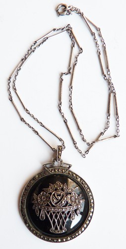 Ancien collier chaine - , +