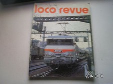 **a Loco Revue n°388 Une 221.A et une 230.B PLM en HO / Sablerie type PLM