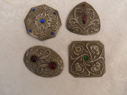 Anciennes boucles de - 4,