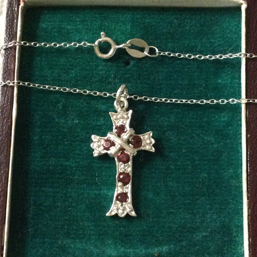 Croix sertie grenat argent - de, ,argent