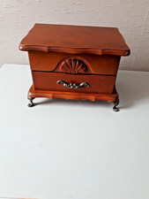 Boîte à bijoux vintage en bois avec miroir et un tiroir