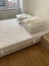 Ensemble lit deux places + sommier + couette + deux oreillers 