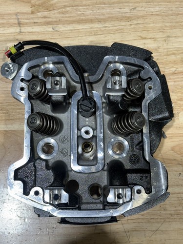Culasse avant 121 vvt harley - culasse,