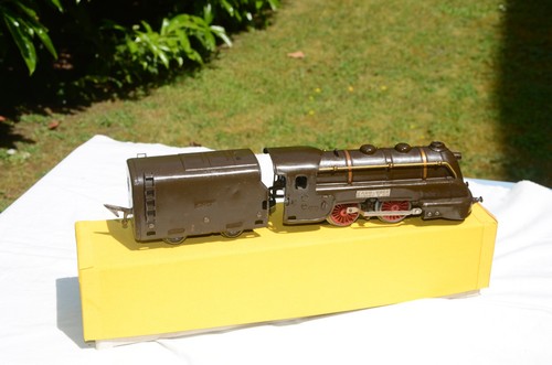 Jep éch locomotive - -éch, 0-