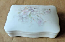 Ancien Boite bonbonnière Bijoux Porcelaine Véritable Biscuit Limoges Lartoria