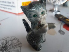 figurine statue miniature  chat à la coccinelle en porcelaine allemande goebel