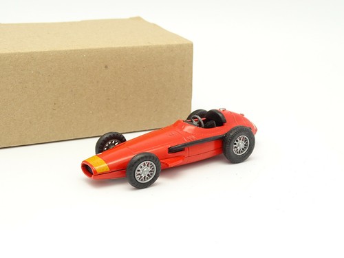 Old cars maserati - 1/43,