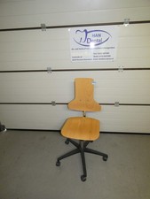 Chaise de laboratoire Douphin