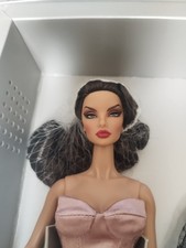 Integrity Toys Fashion Royalty  Enamorada Natalia Fatale NRFB