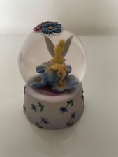 Snow globe fée Clochette Disney fleurs. Très bon état.