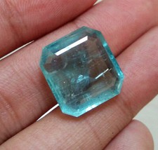 Coupe carrée aigue-marine