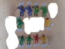 (06) lot de 2 cow-boys