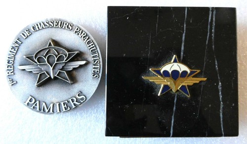 Parachutiste medaille table - parachutiste,