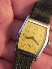 MONTRE DE POIGNET MECANIQUE