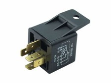 Relais 12V adapté pour