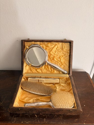 Nécessaire toilette salle - toilette,