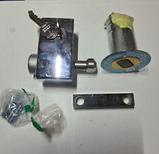 SERRURE DE RIDEAU MÉTALLIQUE