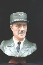 Buste  sur socle du Général de Gaulle📌5a.