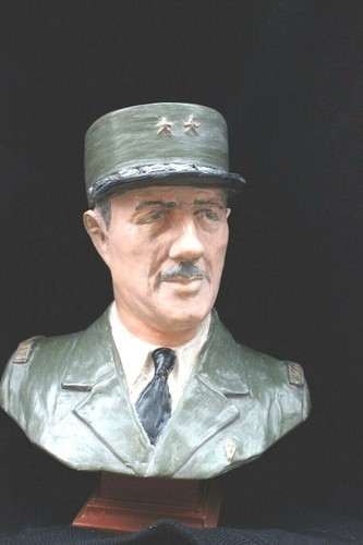 Buste sur socle général - , du