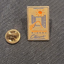 Pin's vintage pins Collector