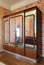 Design des années 60 : Armoire a ressaut en Macassar, verre miroir et métal