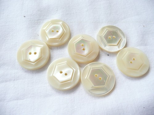 Boutons ancien nacre - boutons,