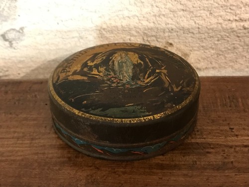 Ancienne boîte fer - boîte, en