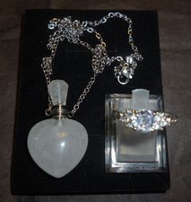 pendentif flacon de parfum en